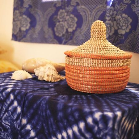 Dabo House Hotel Brufut Bagian luar foto