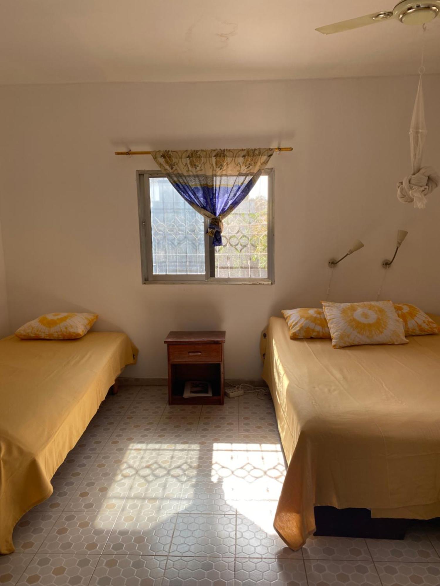 Dabo House Hotel Brufut Bagian luar foto