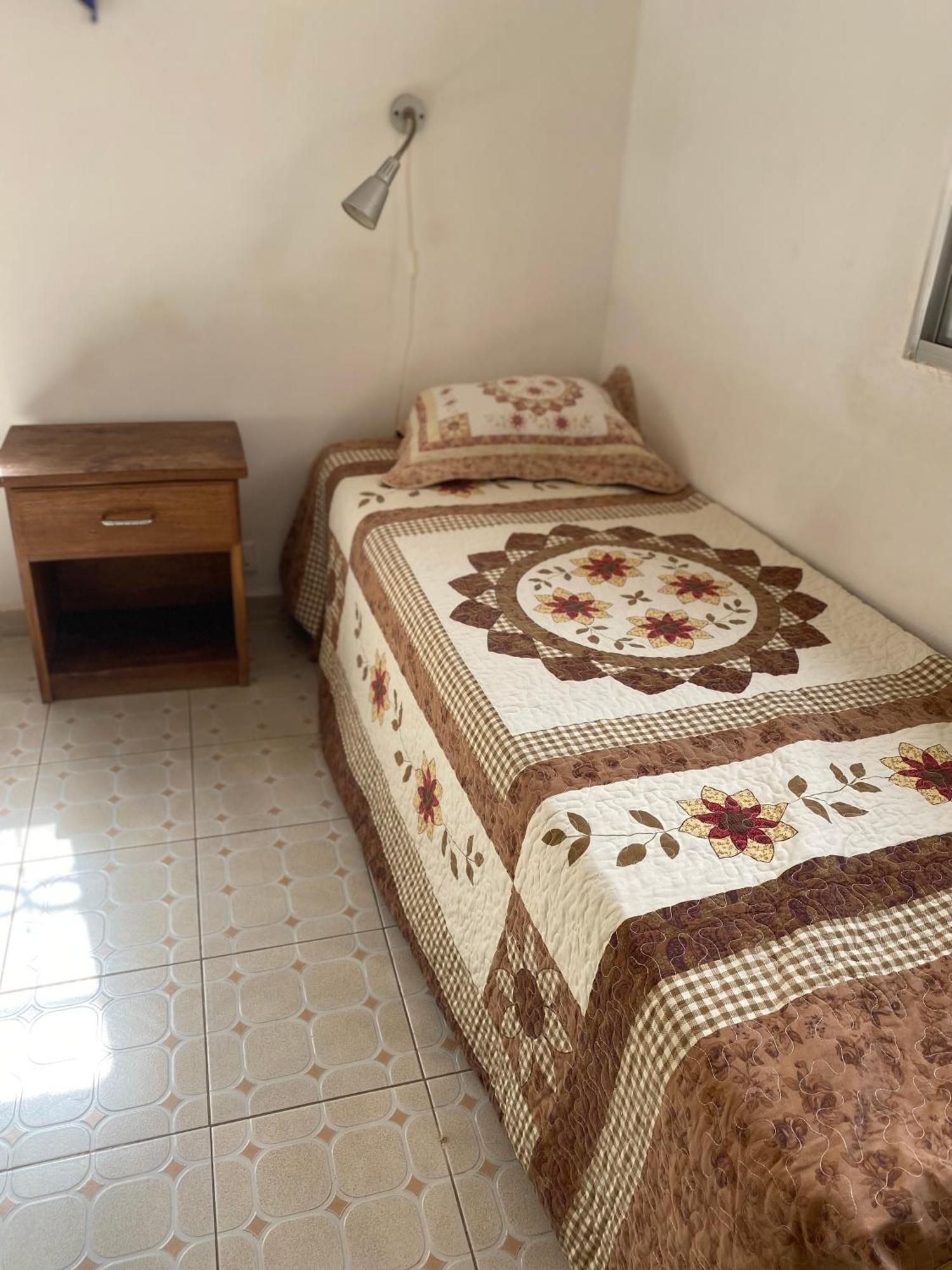 Dabo House Hotel Brufut Bagian luar foto